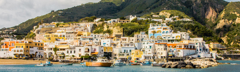 https://adv.tivaviaggi.com/wp-content/uploads/2022/01/foto-ischia-2.jpg