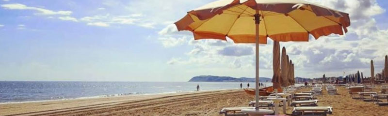 https://adv.tivaviaggi.com/wp-content/uploads/2022/03/riccione-mare-5.jpg